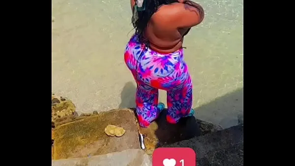 GRANDE BRUNETTE